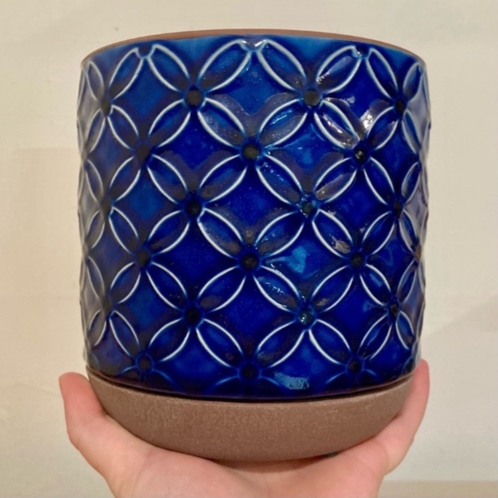 6 Inch Blue Planter Ceramic Pot Cobalt Embossed Floral Pattern Inline Saucer NWT - Picture 7 of 15